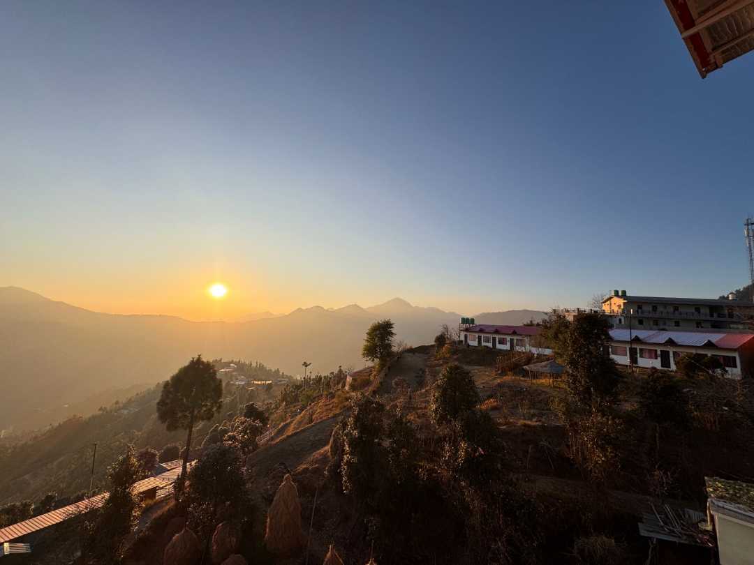 Haut Monde King's Paradise Resort